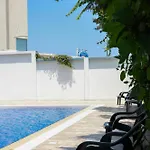 公寓 Piale Palms Makenzie Front Airport Area