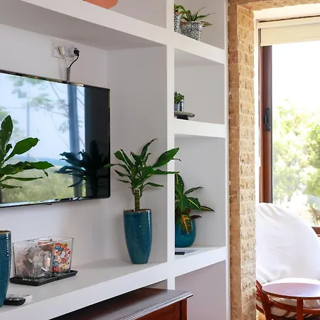 Piale Palms Makenzie Front Apartment, 라르나카