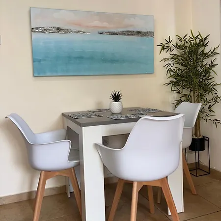 Piale Palms Makenzie Front Apartment, * 라르나카