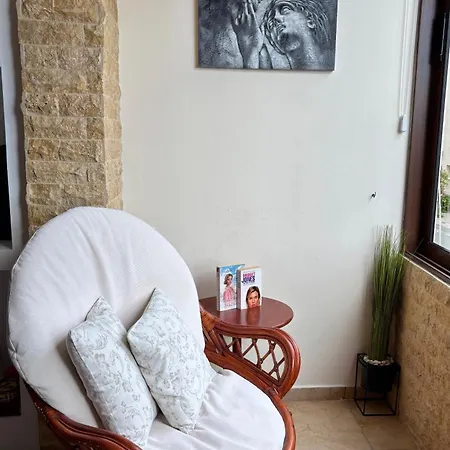 Piale Palms Makenzie Front Apartment, * 라르나카