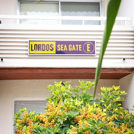 Piale Palms Makenzie Front Apartment, 아파트 라르나카