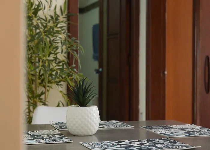 Piale Palms Makenzie Front Apartment, * Larnaca