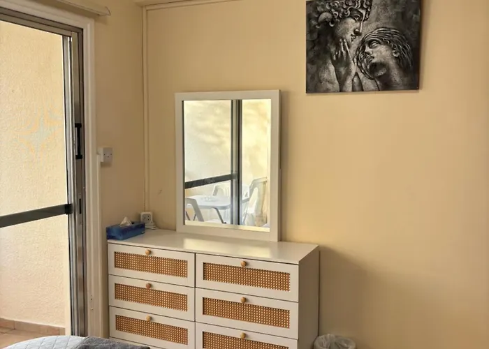 Piale Palms Makenzie Front Apartment, *