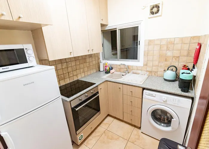 Piale Palms Makenzie Front Airport Area Larnaca